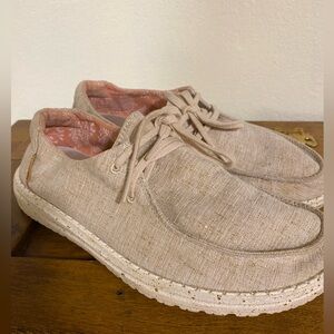 Hey Dudes Women’s Lace Up Wendy Natural Fabric Size 7